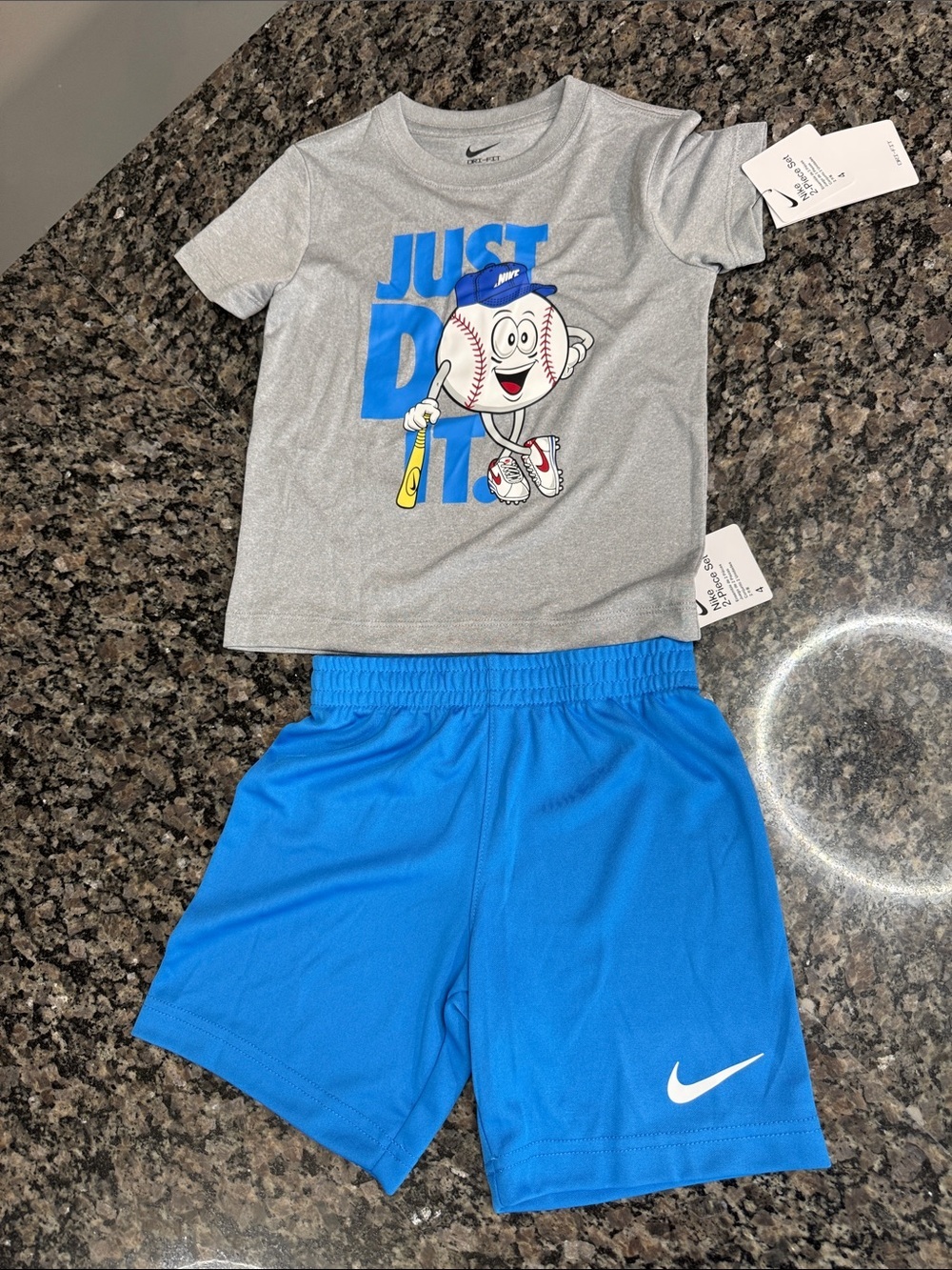 Nike boys set Grey Tee With Blue 'Just Do It' Graphic & Royal Blue Shorts NWT 4T
